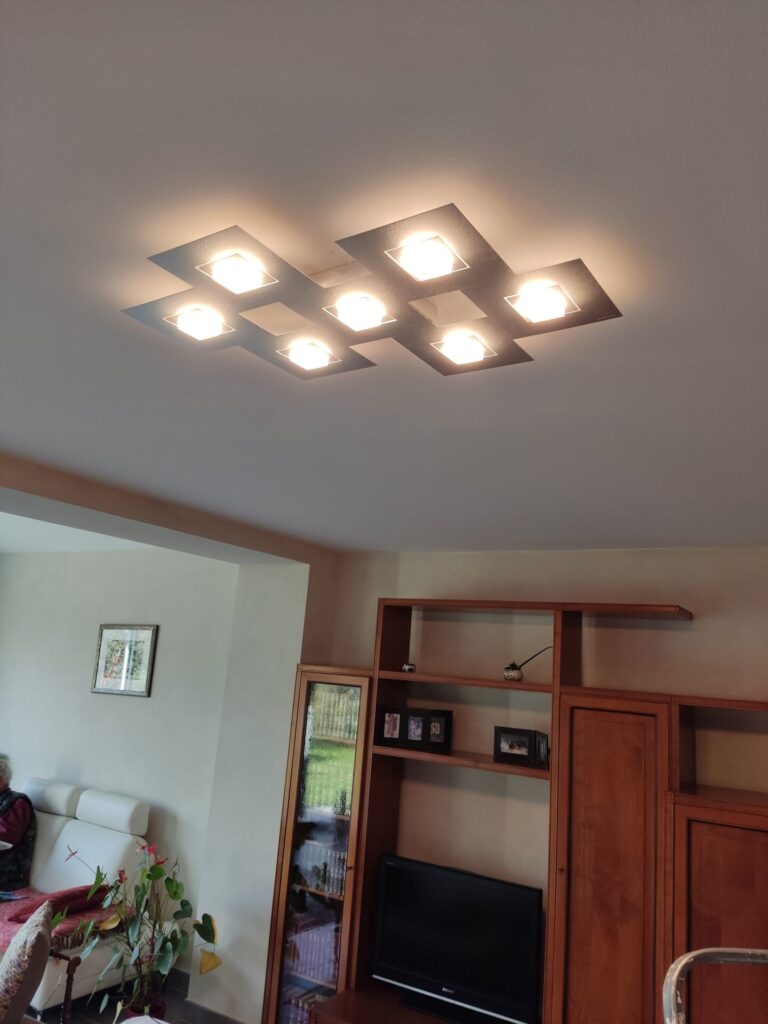 LUMINAIRE